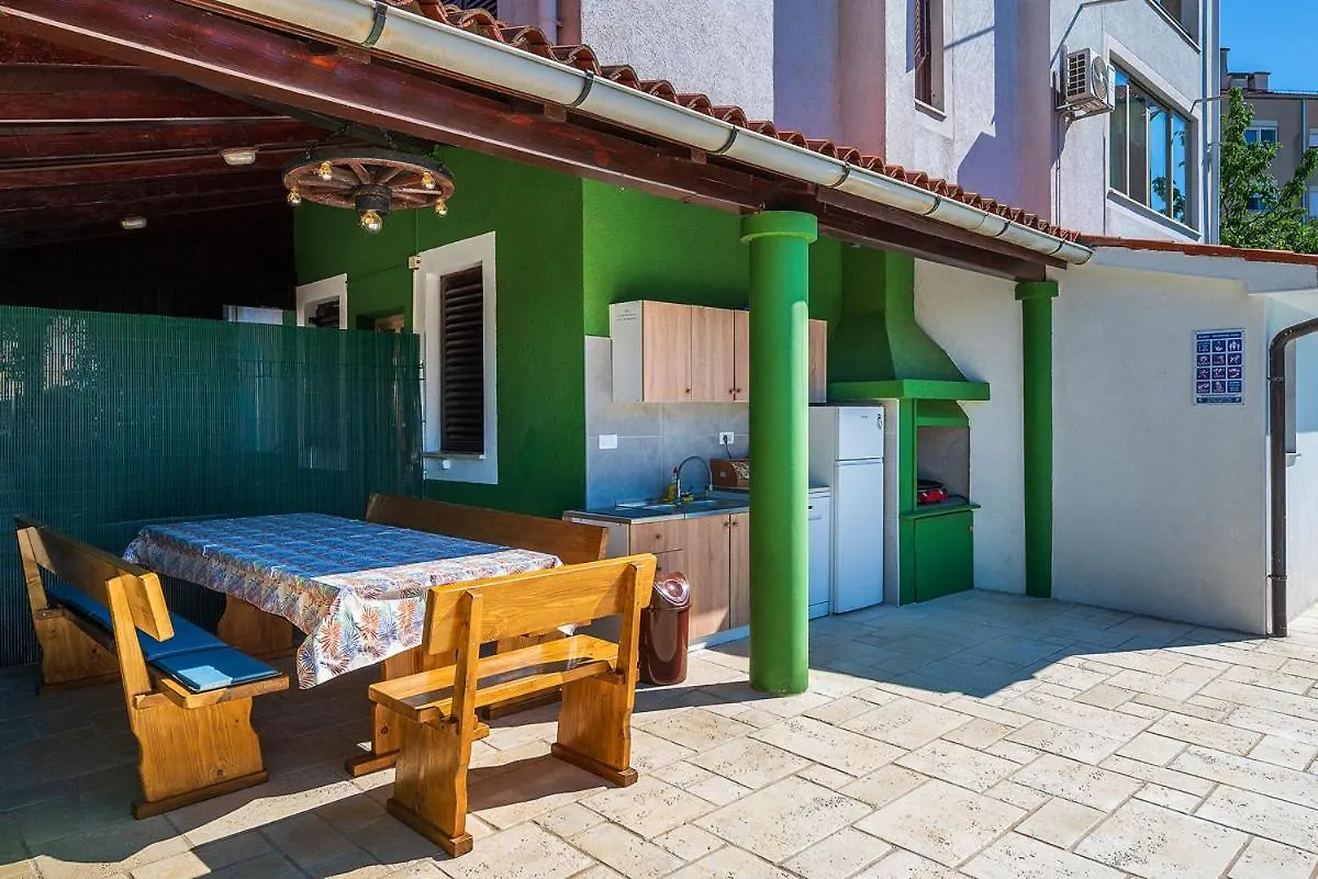 Big Swimming Pool Apartment Monvidal