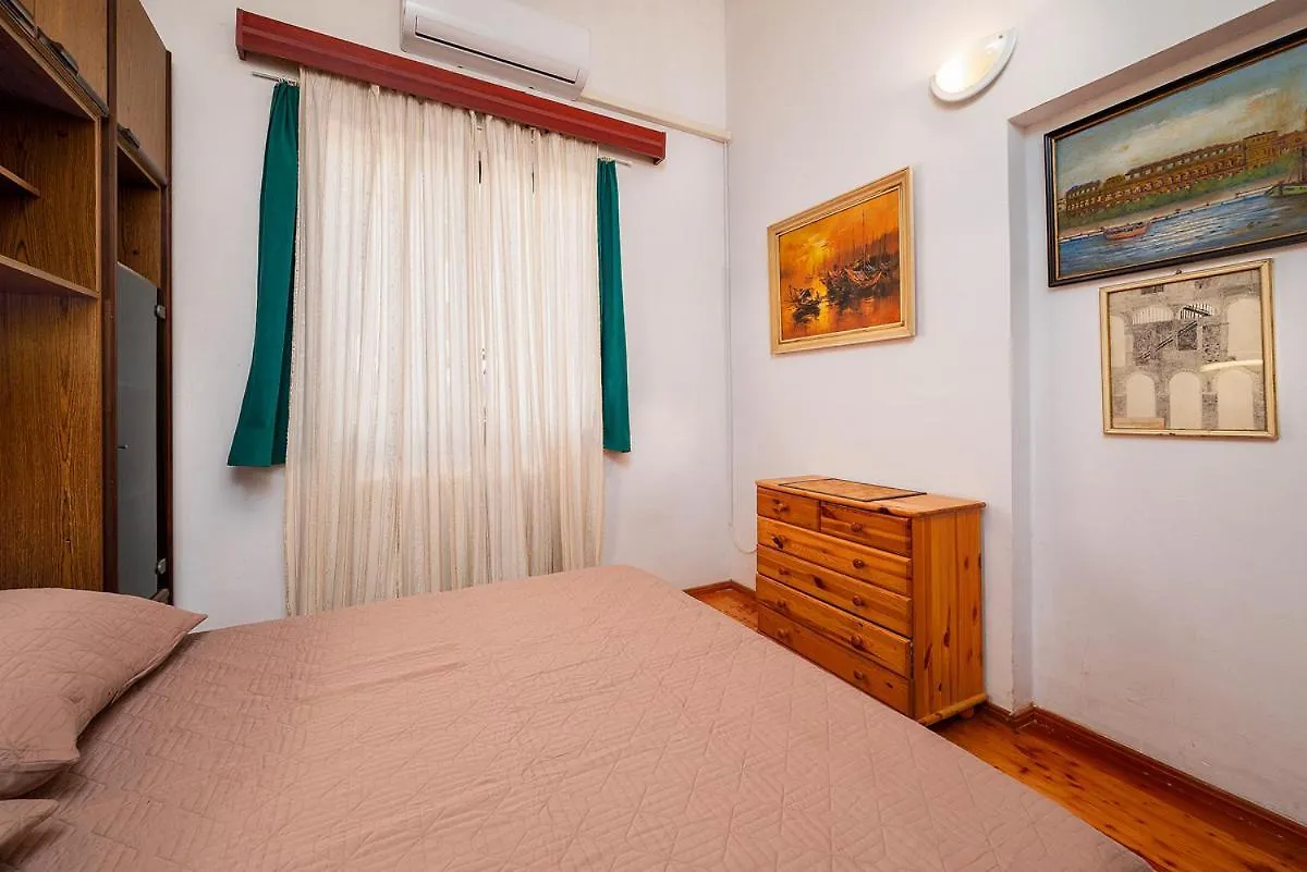 Big Swimming Pool Apartment Monvidal