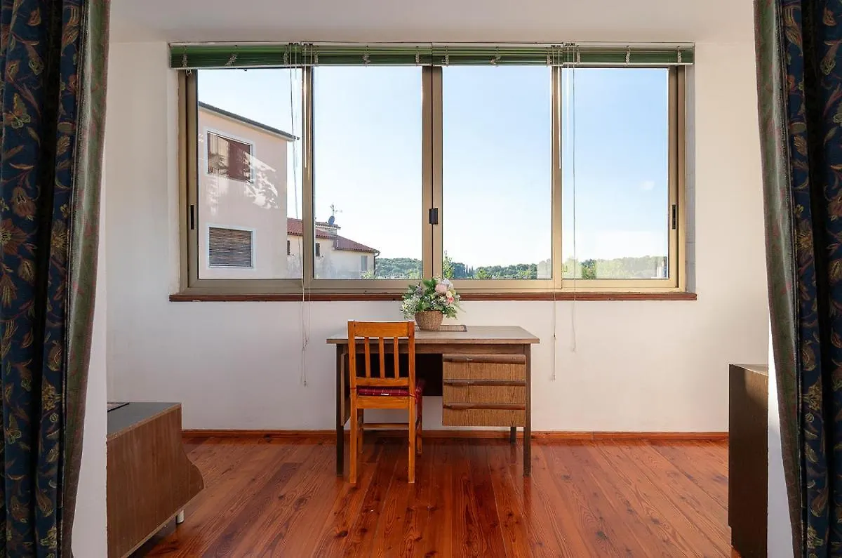 Big Swimming Pool Apartment Monvidal  Pula